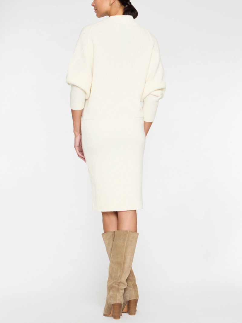 0150 2024 CledeSweaterDress FVA4332 Ivory 0093 4 ecom