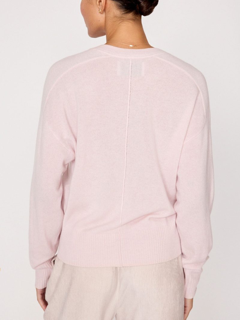 Leia Vee Sweater LUX4201 Rose Quartz 1065