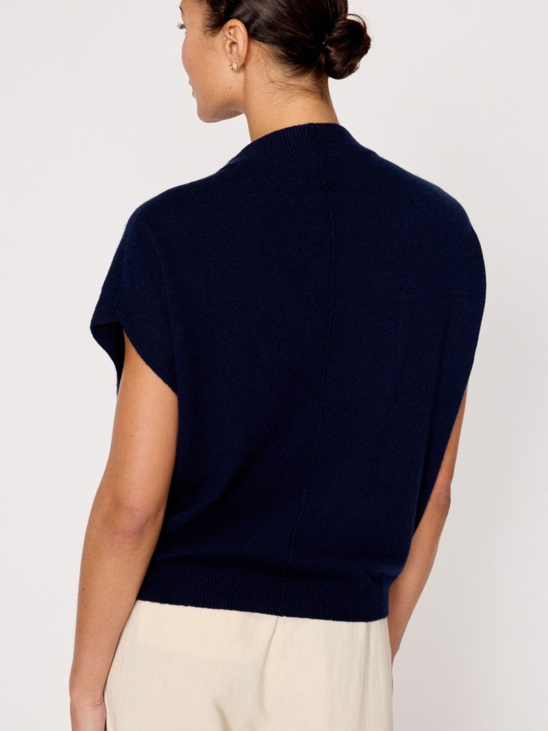 Morten Funnel Neck Top LUX4328 Navy 0568