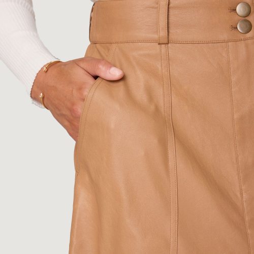 micaveganleatherskirt TPU4173 dunes 2 cropped